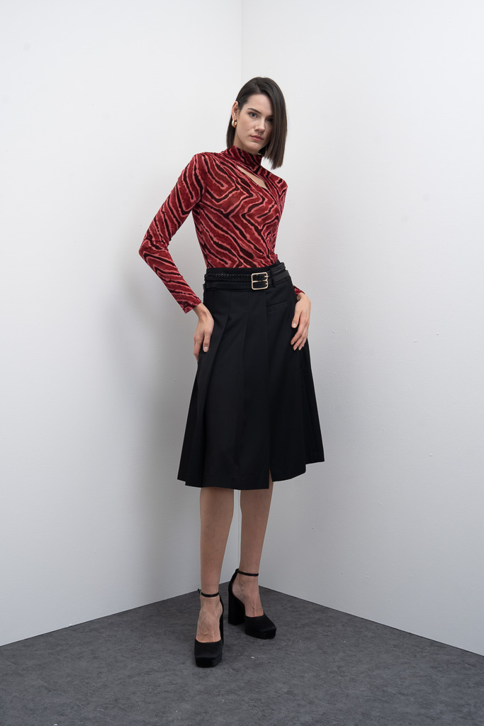 Falda midi plisada Doremon Goa Goa