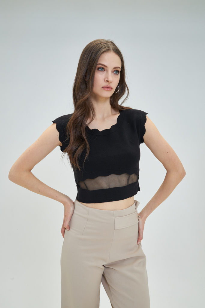 Camiseta cropped con tul Murina Goa Goa - Imagen 4