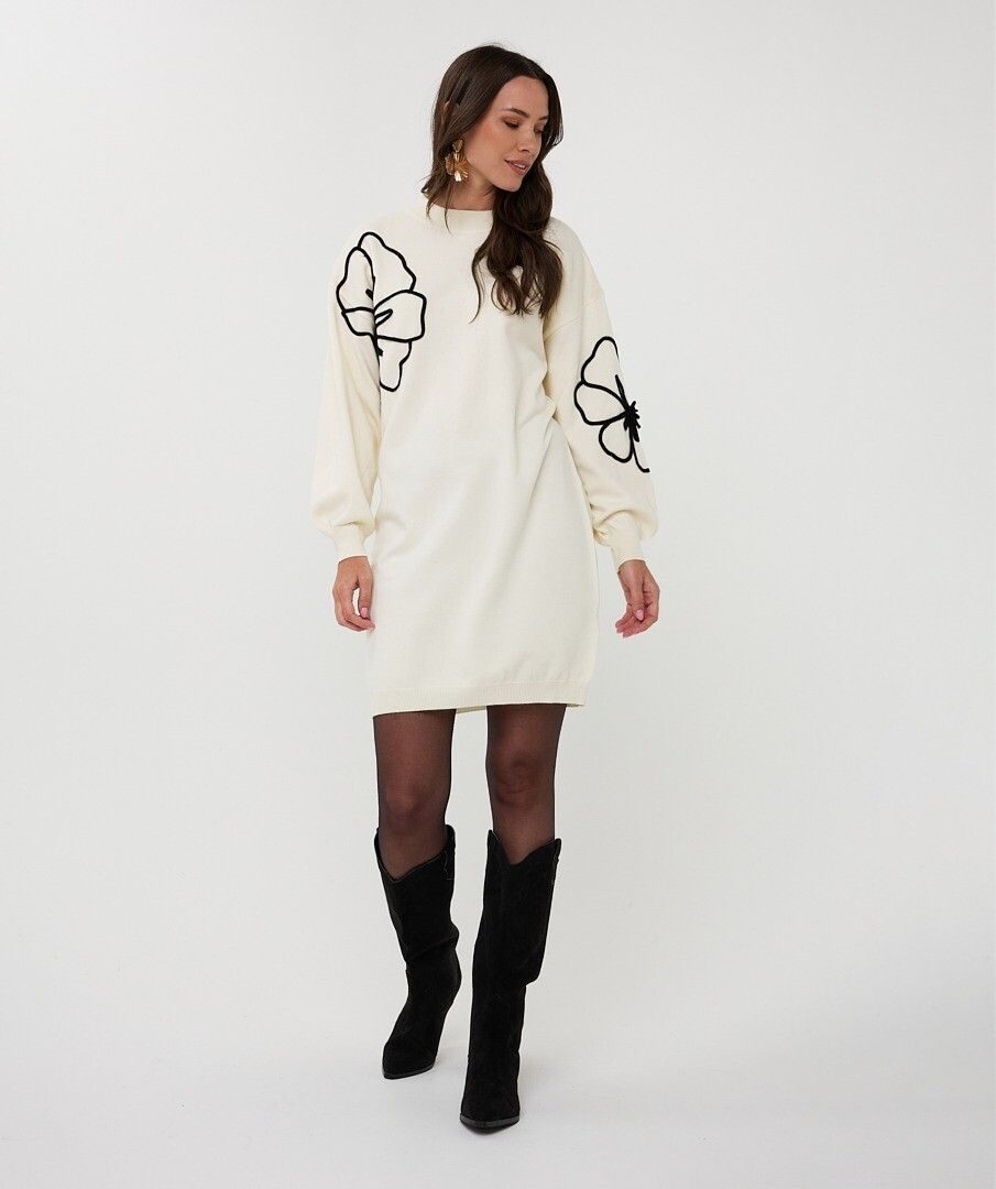 Vestido blanco en punto con bordado
