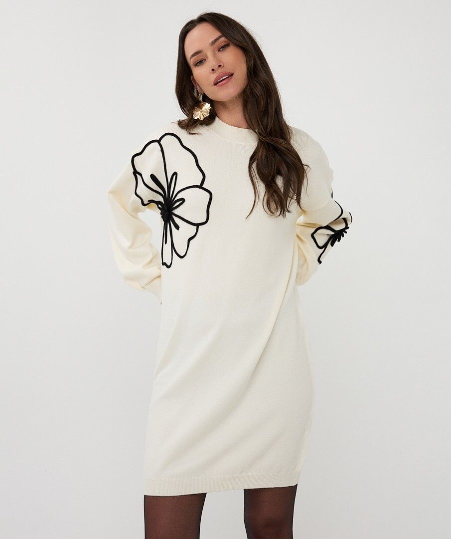 Vestido blanco en punto con bordado - Imagen 3