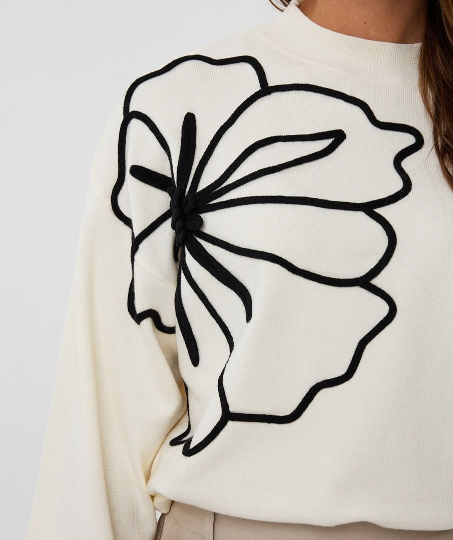 Jersey con bordado en relieve blanco - Imagen 3
