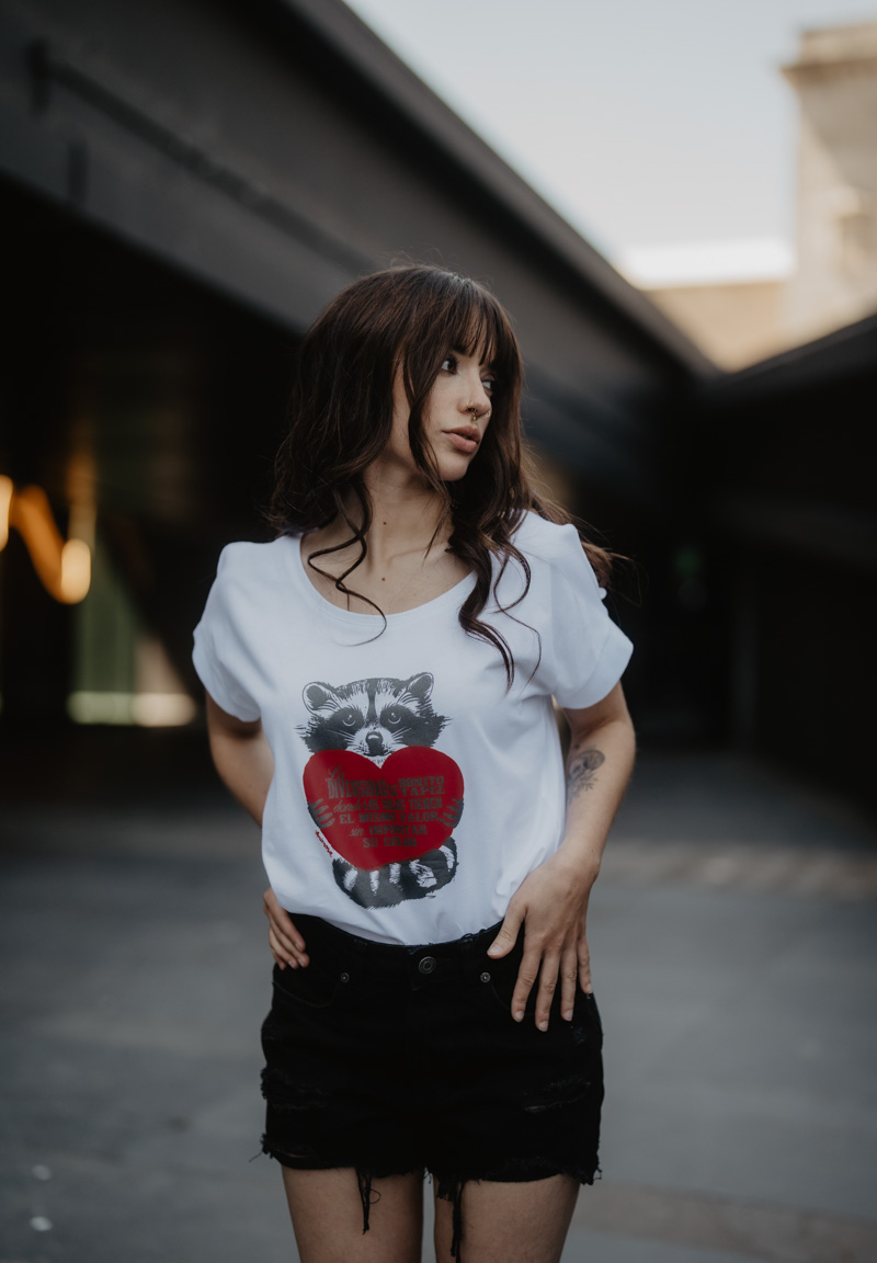 Camiseta mapache corazón